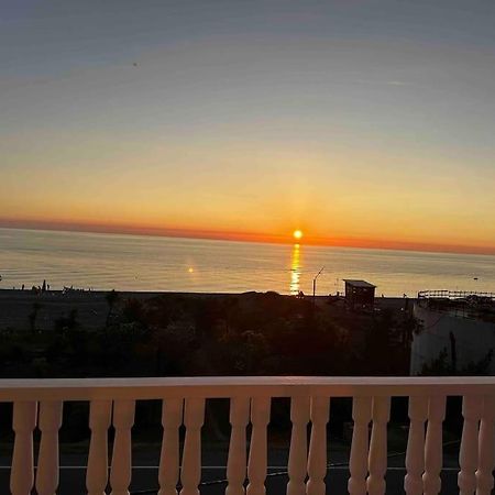 Sea View Studio Apartment In Gonio-Квариати Экстерьер фото