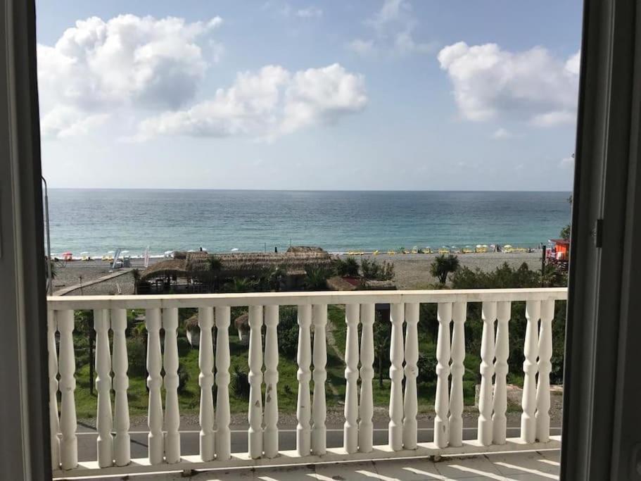 Sea View Studio Apartment In Gonio-Квариати Экстерьер фото