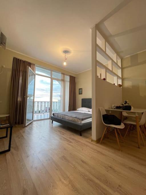 Sea View Studio Apartment In Gonio-Квариати Экстерьер фото