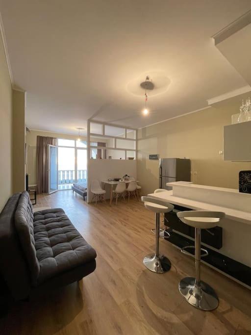 Sea View Studio Apartment In Gonio-Квариати Экстерьер фото