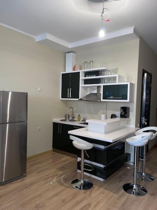 Sea View Studio Apartment In Gonio-Квариати Экстерьер фото